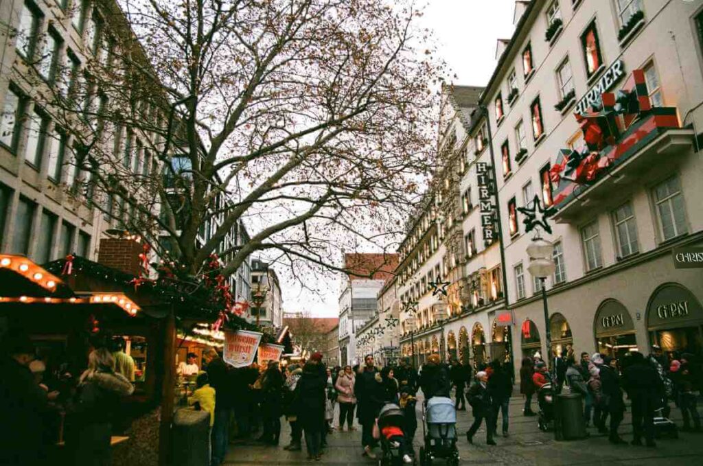 Why Families Prefer Simpler and luxury stays