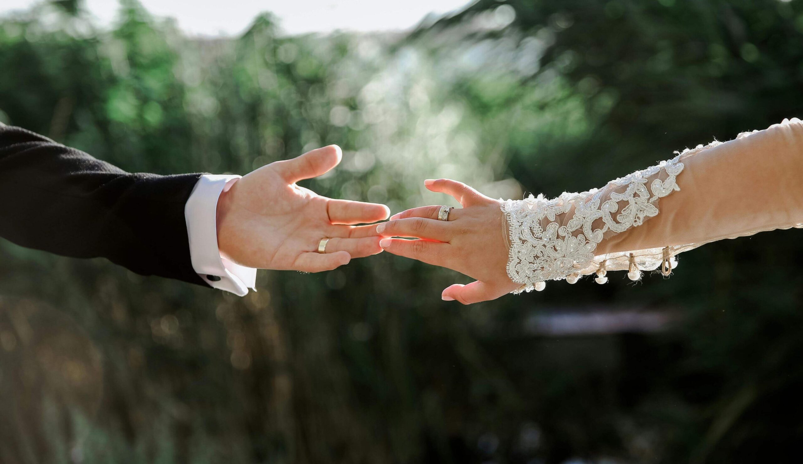 Engagement and wedding ring size