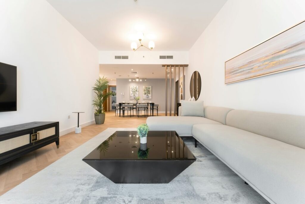 Unique White Wallpaper Choices That Add Charm to Modern American Homes